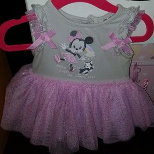 Gorgeous vintage minnie mouse onesie